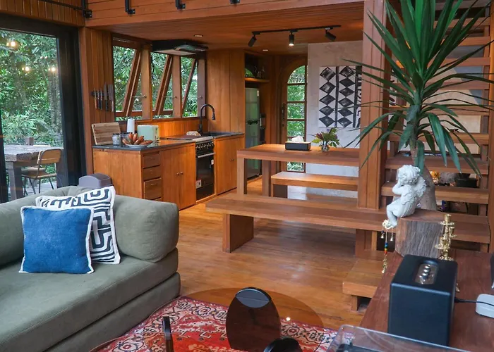 Luciole Mountain House With Jungle & Volcano Views Ferienhaus *