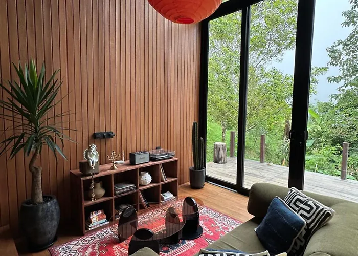 Luciole Mountain House With Jungle & Volcano Views *